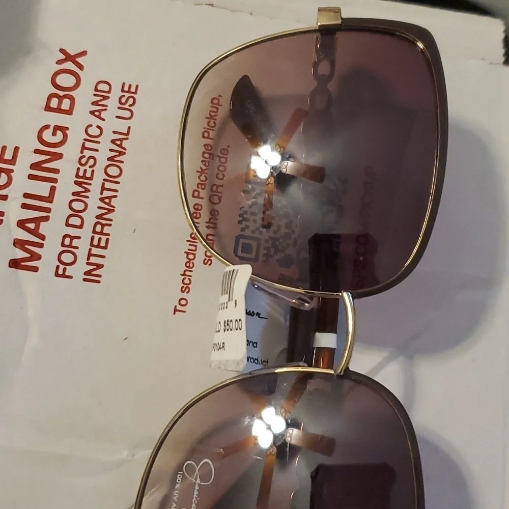 Jessica Simpson J6101 Metal brown & gold Cat‎ Eye 100% Uv Protection Sunglasses